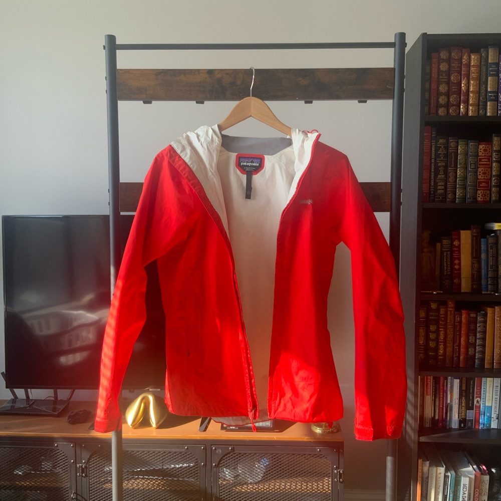 Patagonia Women's Torrentshell Rain Jacket